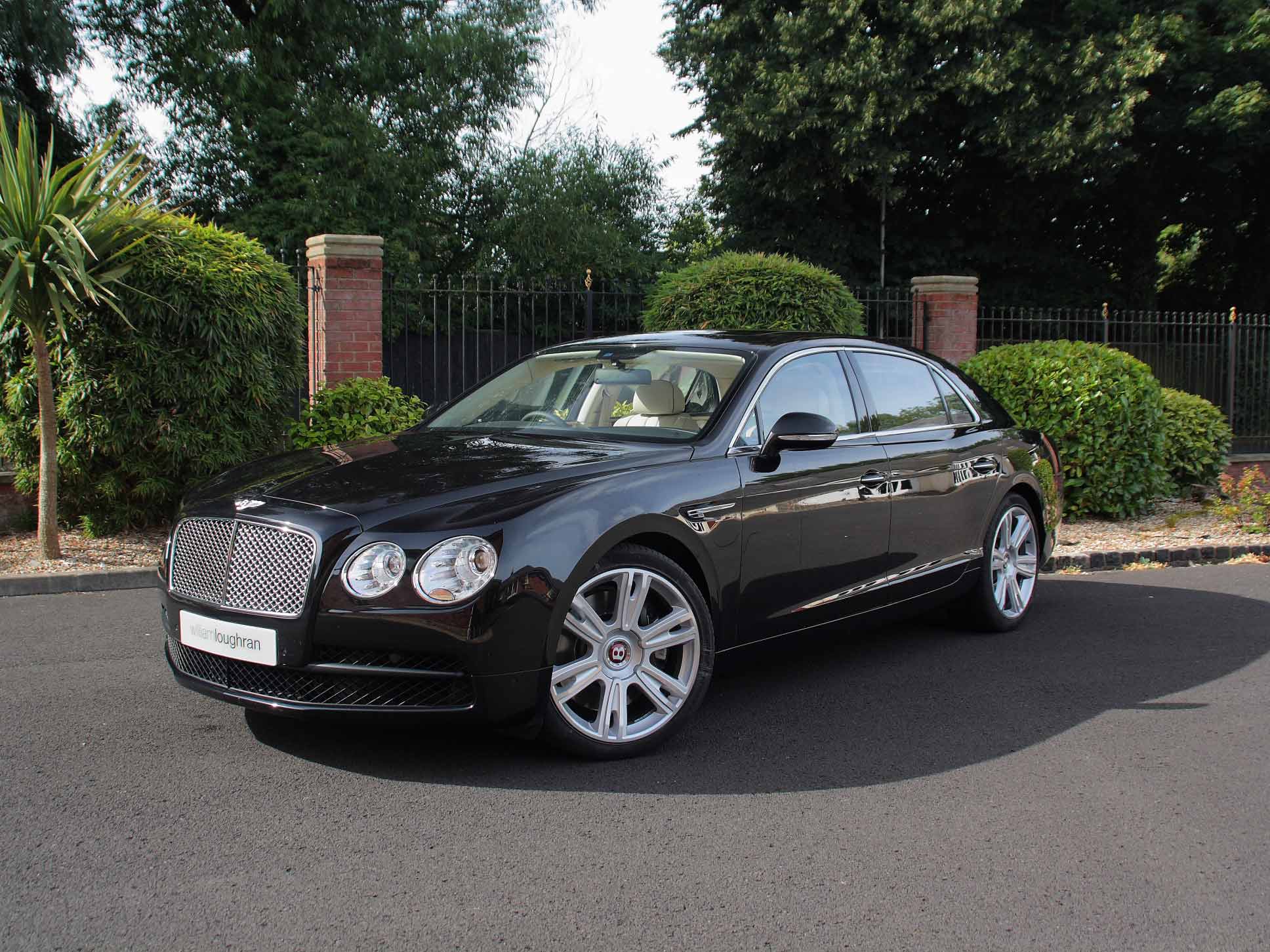 Bentley Flying Spur V8