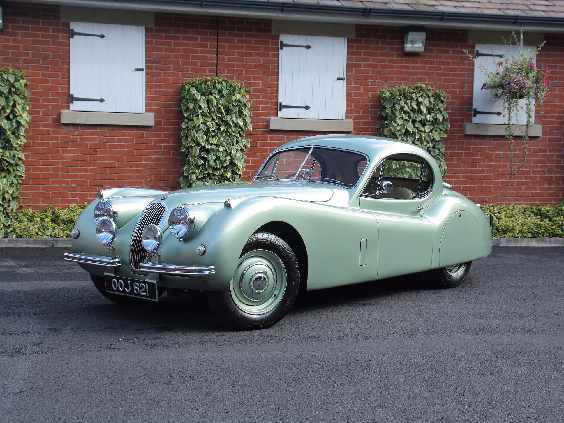 Jaguar XK 120 FHC
