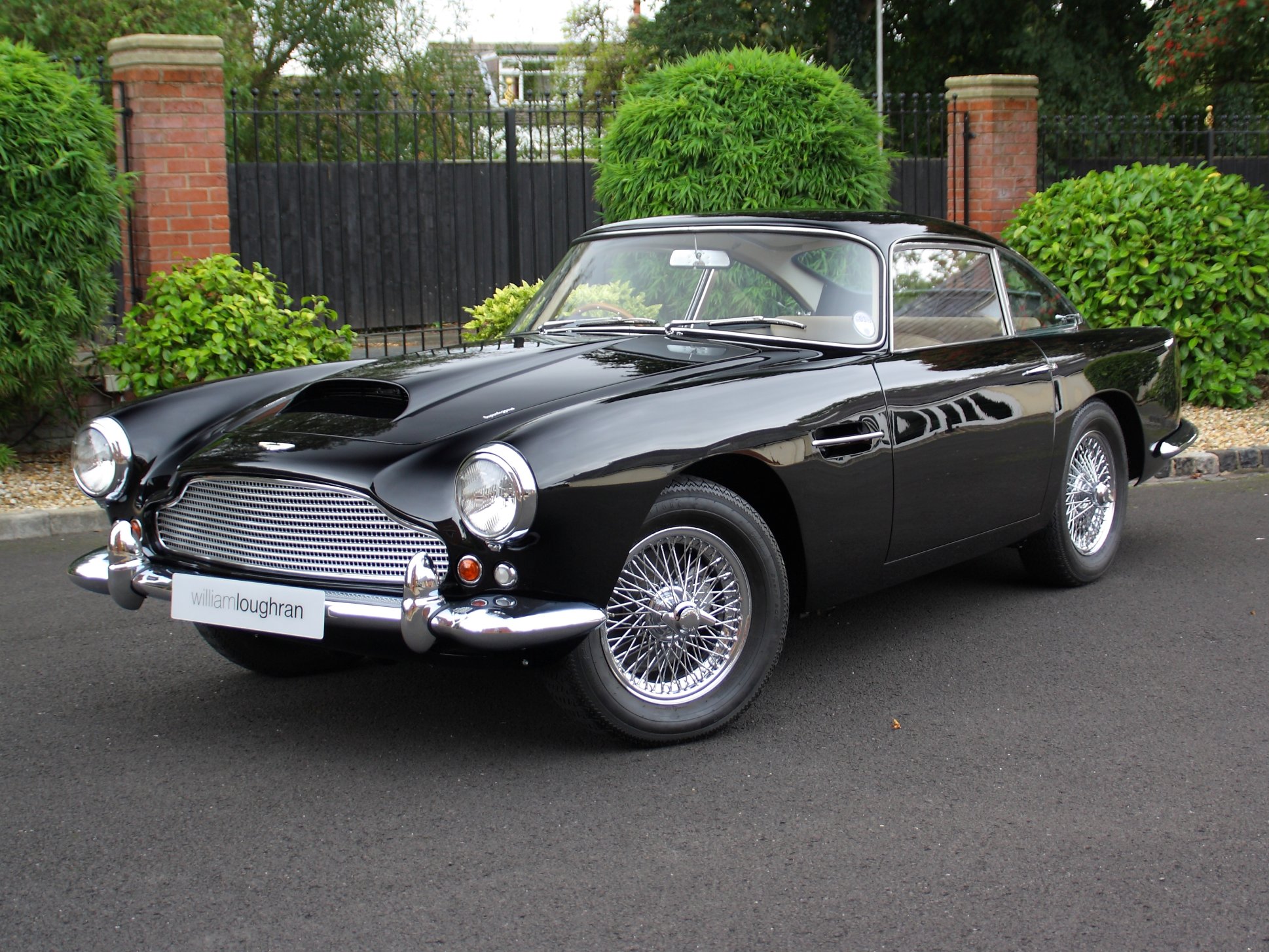 Aston Martin DB4 (2024)