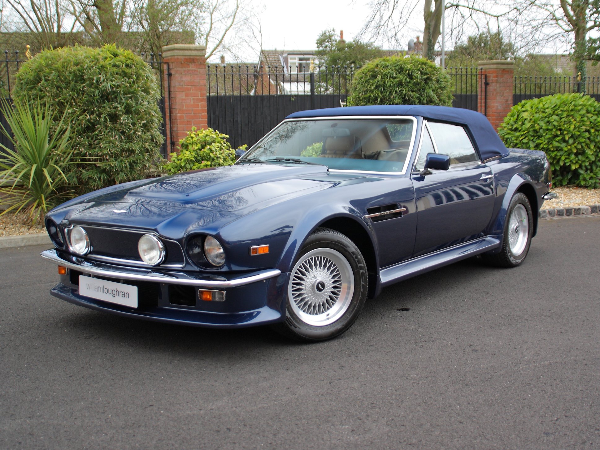 Aston Martin V8 Vantage Volante