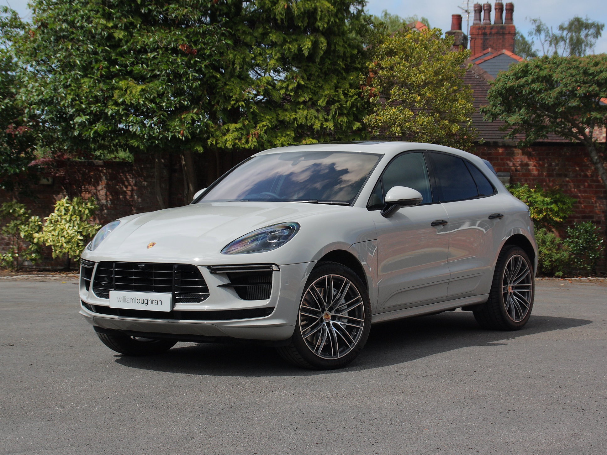 Porsche Macan Turbo (2307)